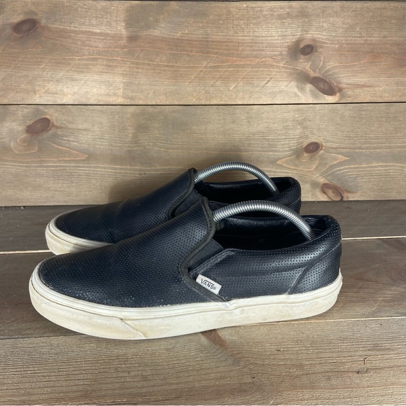 Vans classic slip on mens size 9 shoes black slip on athletic skate sneakers - Picture 1 of 8